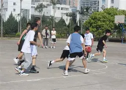 篮球比赛一球最高分是多少分 篮球比赛一球最高分是多少分